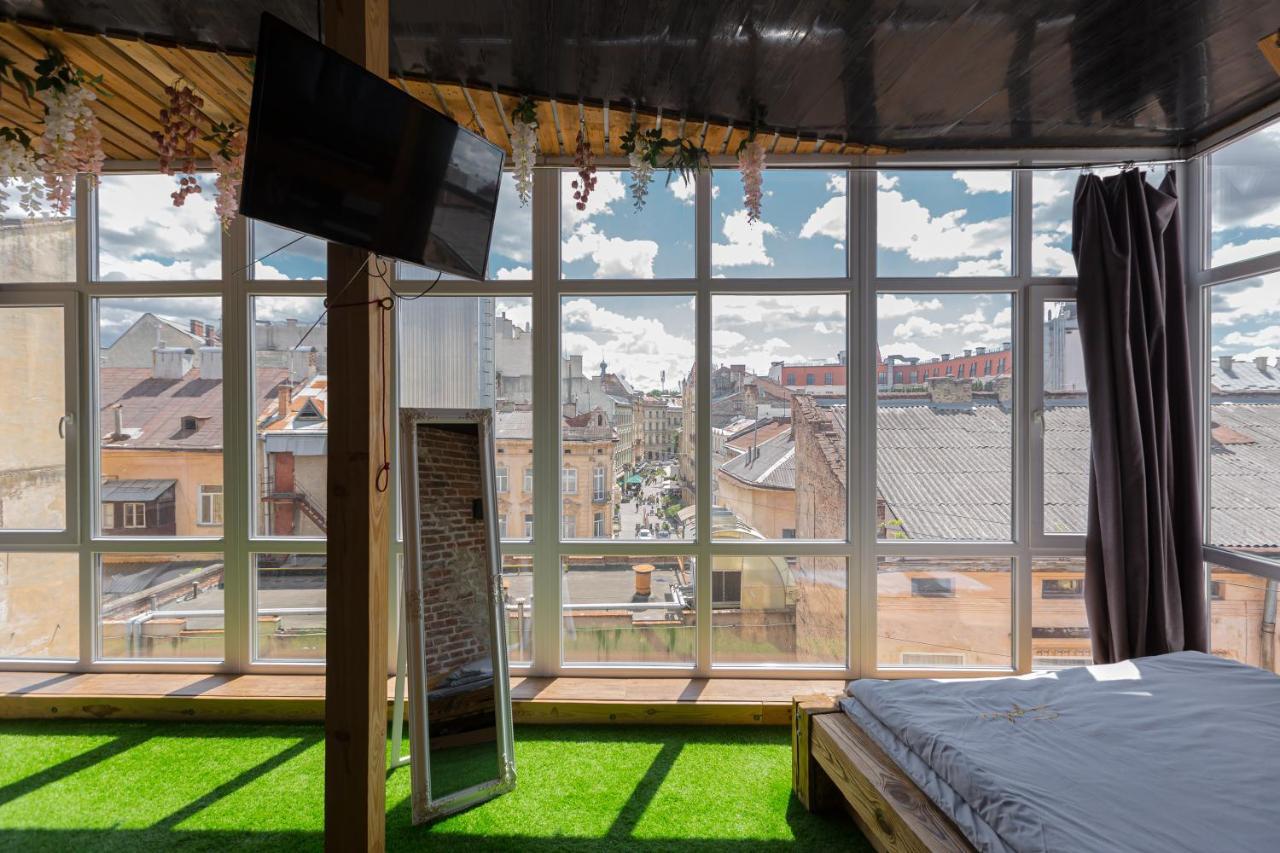 Z Ogladovou Terasou Na Lviv Vulica Svobodi 35 Apartment Exterior photo